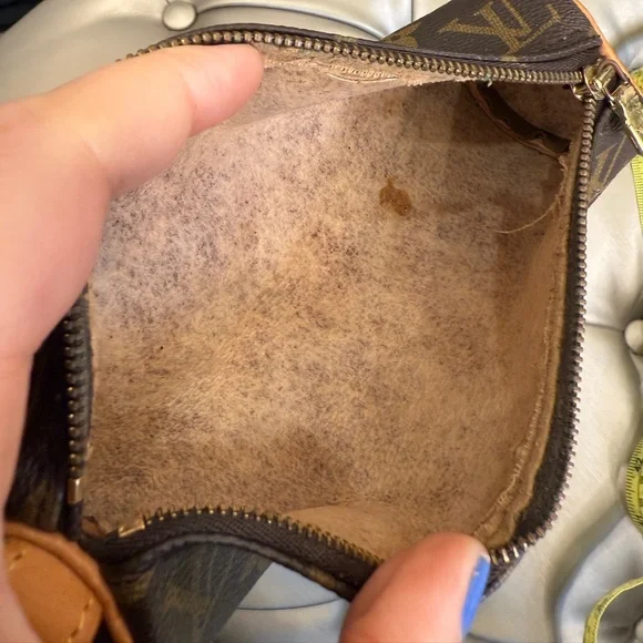 Auth Louis Vuitton Trousse Ronde Pouch Monogram Pen Case *AS IS* - Picture 7 of 8